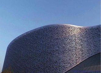 鋁單板廠家之管理：外來的和尚會念經